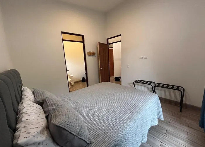 Spacious, Peaceful Retreat Near Tamarindo