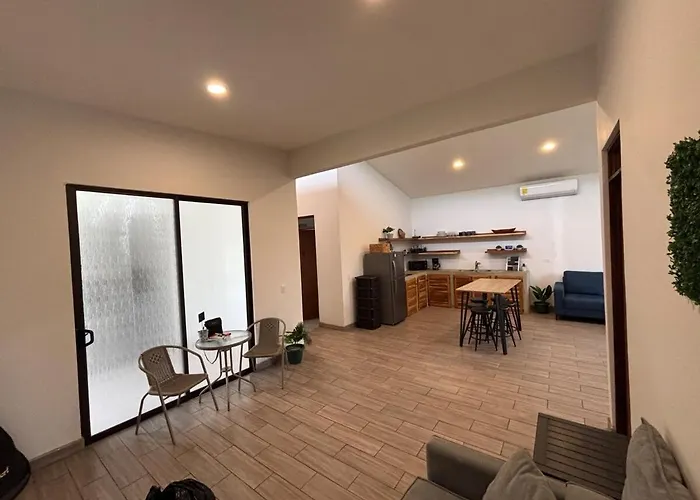 Spacious, Peaceful Retreat Near Tamarindo
